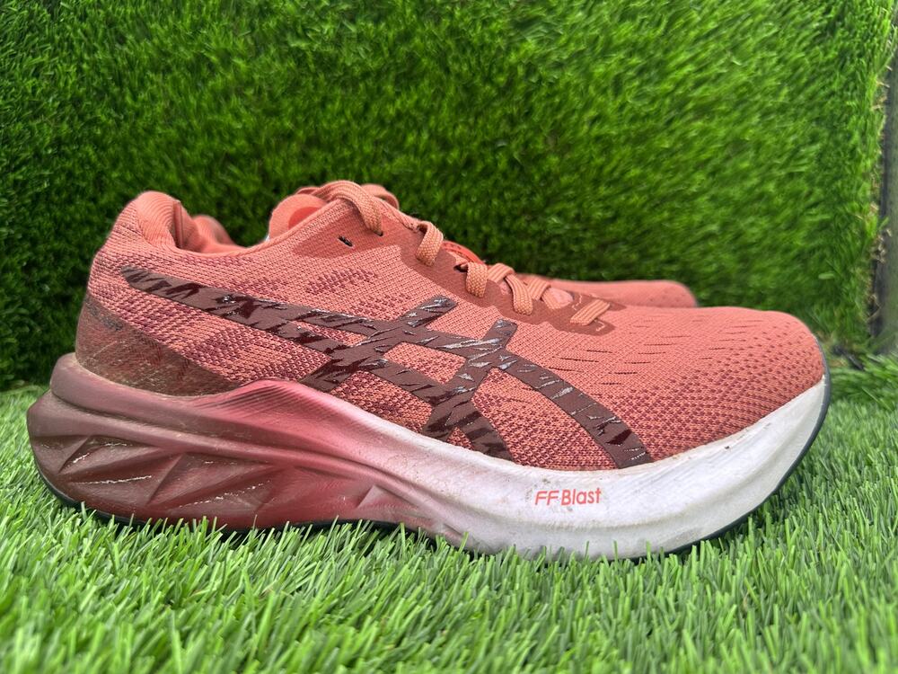 Asics Dynablast 3 1012B289 Athletic Sneaker Women's 7 Pink Mesh Sports Running